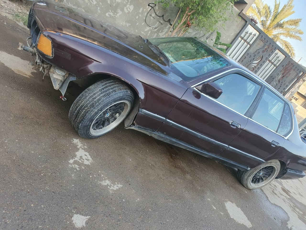 735 اوتو سكليتر كهرباء رقم نجف تحويل مباشر 
ويل البينا ١٧ تو سايز منضومه تبريد كامله بس تربط بواري ٤ جام كهرباء السياره بيها نواقص يرادلها ترتيب بلاديه بدون ضربه 
ديالى بعقوبه *********** 
السعر ٢٦ وبيها مجال
