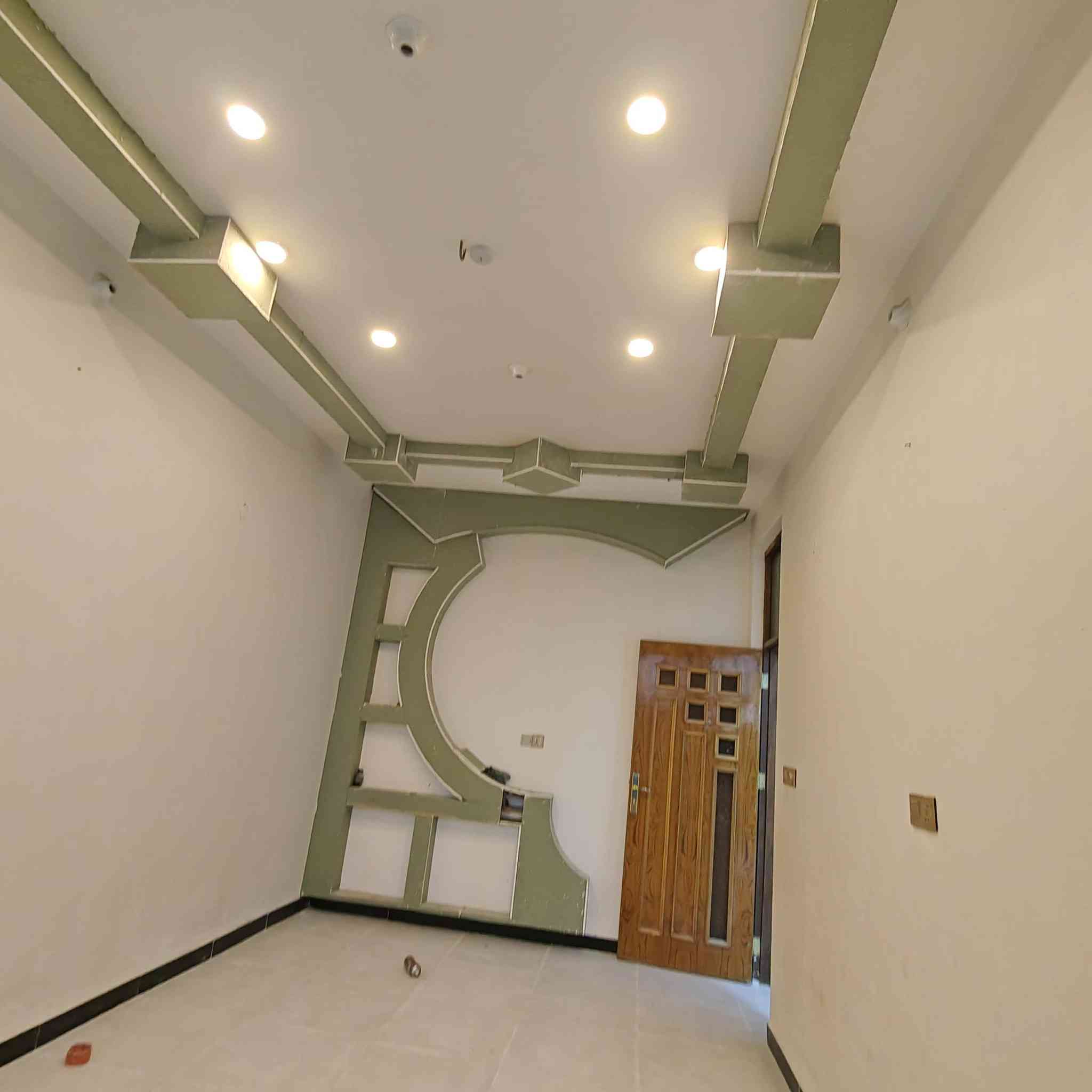 السلام عليكم ديكور للبيع بسعر 150 وبي مجال كامل هذا ***********
