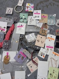 اغراض للبيع • اكسسوارات شخصية • متنوع