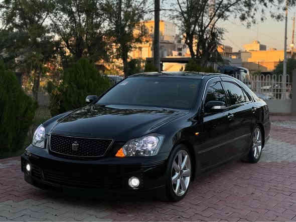 شاينه ٨٤ ساخ ٤دووگمه ي قه پات مواسه فات سلايت جلد هيته ر سه لاجه په رده مه ركه زي كامل مه سره ف كراوه ٣پارجه و په له يه كي بؤياخه سعري ٨٨كه لاو مه جال ***********/*********** حلبجة
