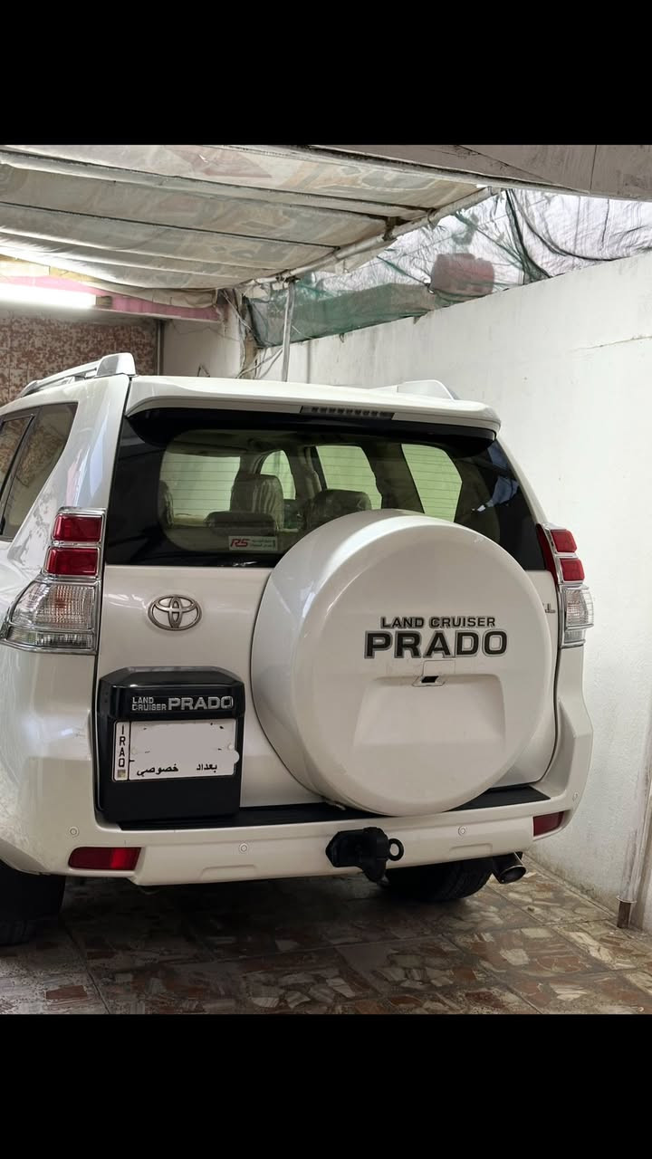 للبيع
تويوتا برادو موديل 2013
فئة TXL
المحرك 6
بصمة وترحيب 
فتحه سقف 
المسافة المقطوعة :130 
السيارة كفالة عامة بالكامل
ما عدا باب الصدر الجهة العكس السايق فقط مصبوغ
سبب الصبغ: أثر دحچة لا أكثر

السيارة نظيفة وجاهزة 
السعر 290
للاستفسار والاتصال
***********
