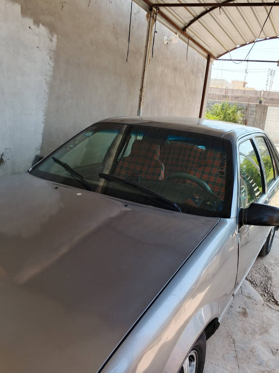 السلام عليكم سياره برنس فراشه اللبيع موديل 96 سياره رقم بغداد انكليزي مشروع وطني  نضيفه بمعنا الكلام  وحلا من صور ارضيه جلد محركها حاويه جديد باتري جديد تخم تاير جديد كهربائيات كلها شغاله لاستفسار اكثر اتصل على هاذه رقم ***********مكاني بابل سده الهنديه +غير متوجد على نت فقط اتصال
