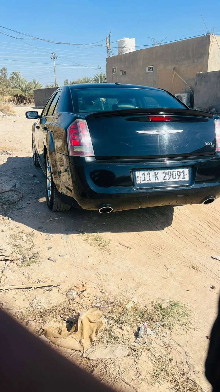 اوباما 2013 امريكي 
S300
بدون صبغ فقط بارد بسيط وسونار موضح 
فول مواصفات 
بانوراما 
بصمه 
كشنات جلد وكهرباء 
كير طياره 
محرك 3600
شاشه كبيره 
ويل كروم 
ماشيه ١٨٢ 
سياره جاهزه بدون نقص 
السعر 153$ 
مكان السياره بابل المسيب 

***********//***********
