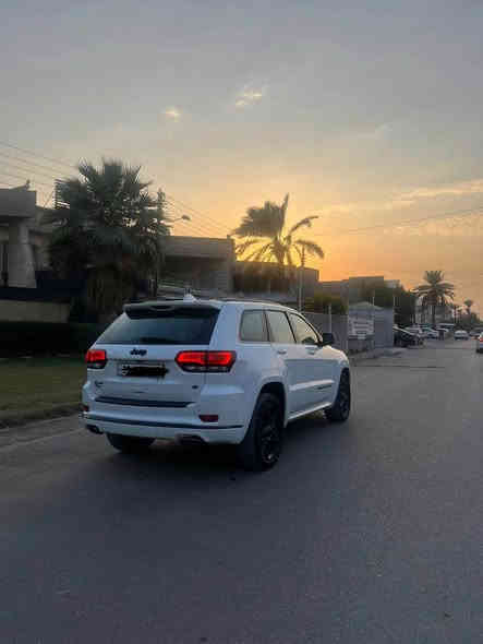 السلام عليكم جيب اس 2022 خليجي فوووول رادار امامي داخل احمر فول للاخير مكفوله كفاله عامه ماشيه 29 الف رقم بغداد باسمي الجديد والسعر 39600$ وبيها مجال جدا بسيط للاتصال *********** بغداد
