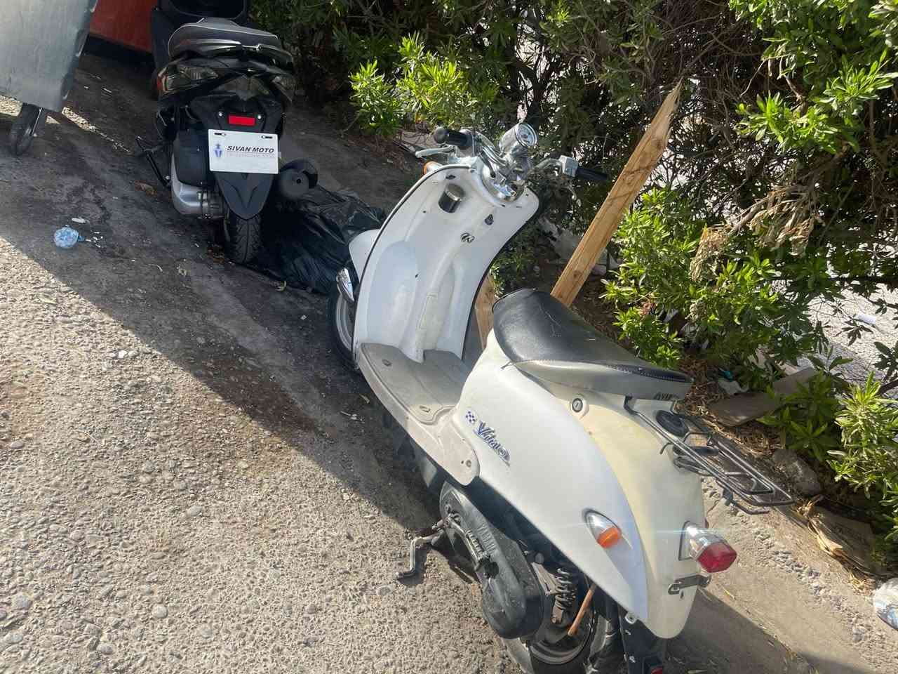 مكلف بلنشر  دراجه كلاسيك نظافه مثل ما موضح بلصور محرك كبس ناعم ***********
