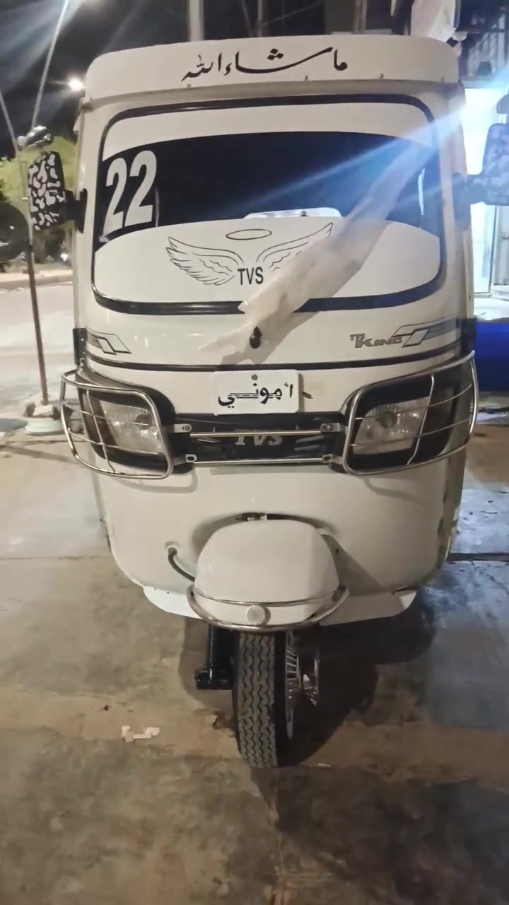 سلام عليكم تكتك موديل 2022 لبيع سعر 7/800 بيه مجال رقم  هاتف ***********
