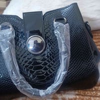 جديده • حجم صغير • مع قفلة