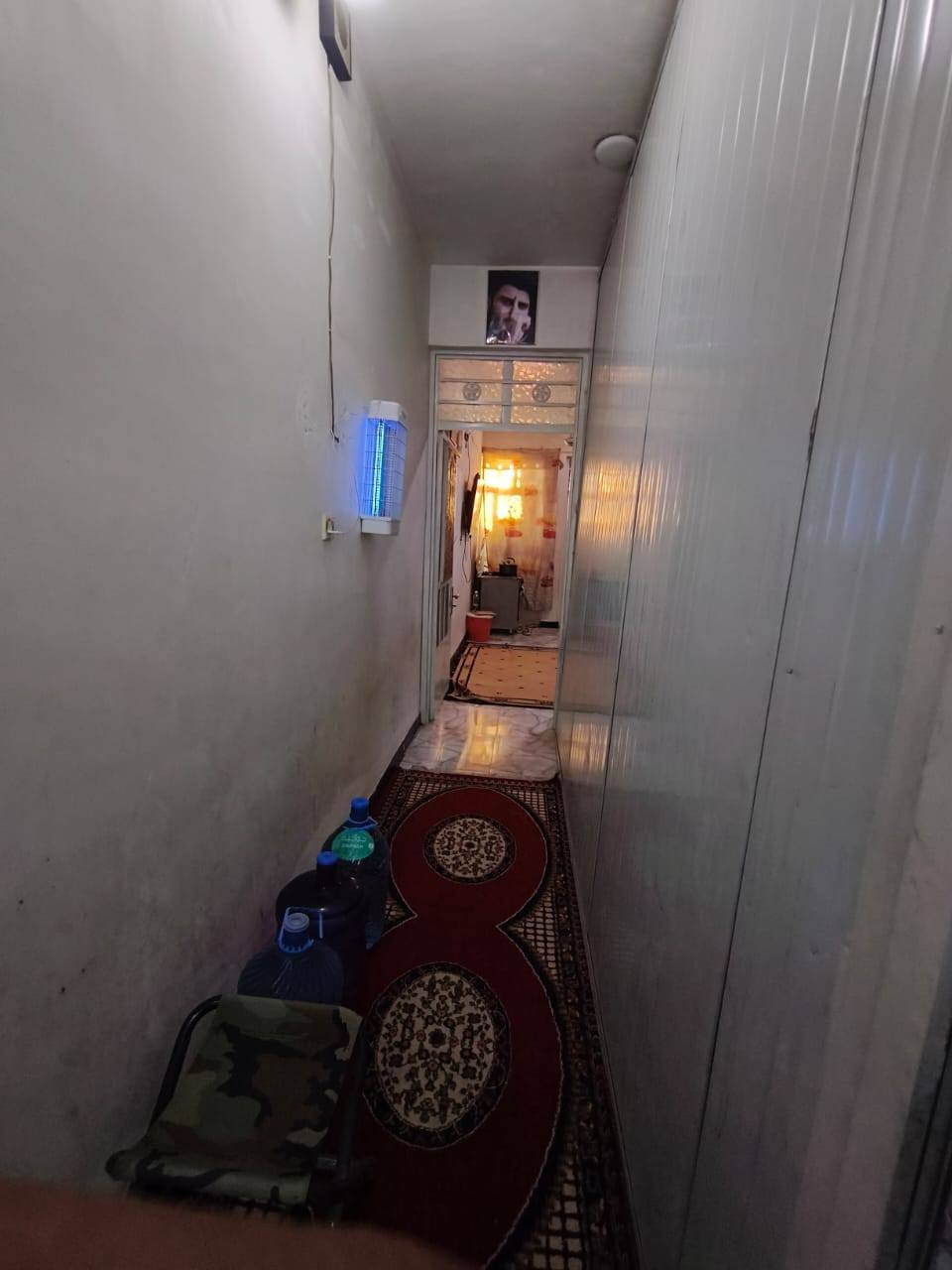 بيت للبيع مساحه 100 متر
بغداد الحميديه شارع الطاقه مدرسة المزايا قرب صيدليه القريه ثالث فرع عن صيدليه القريه.الطابق الأول مسلح 
غرفه+صاله+استقبال+صحيات خارجيه+منور
الطابق الثاني.صاله مسلح+غرفتين اعكاده.الصطح شتايكر 
***********
