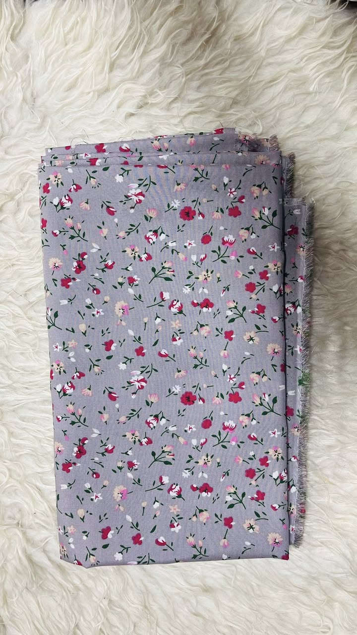 تشكيلة كشمير إيطالي بنقشة ورد صغيرة ناعمة ✨
ألوان هادئة ومميزة تناسب كل الأذواق:

🤍 بيج أنيق
💜 رمادي ناعم
💛 خردلي دافئ
💚 أخضر باستيل
🌷 وردي جذاب

للحجز والاستفسار راسلنا خاص

العنوان /شارع كصيبه مقابل مخبز السجاد


**إذا كنت صاحب هذا الإعلان وتريد حذفه لأي سبب، رجاءا أرسل رسالة إلى الدعم الفني**