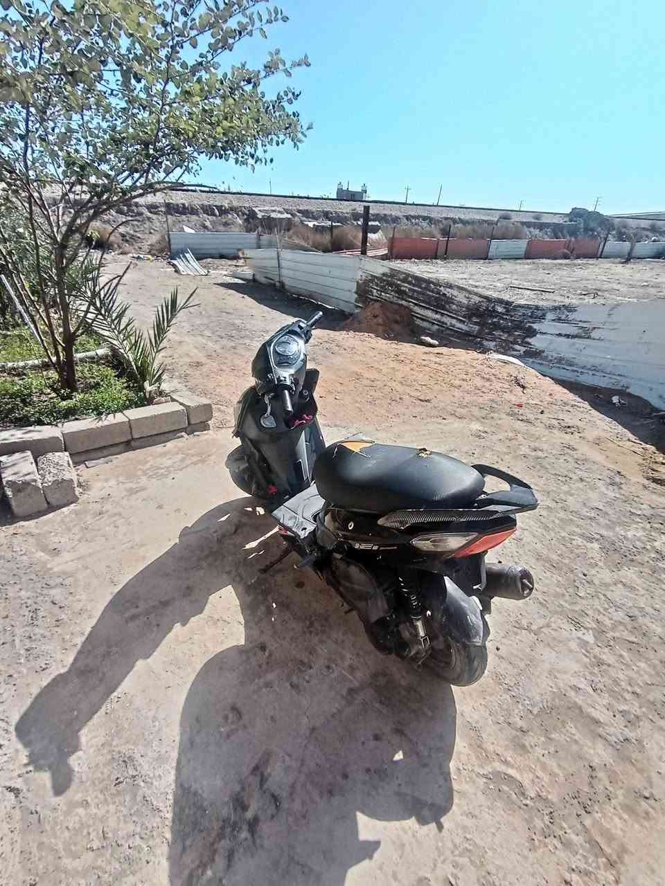 يالله ماطيور سايم محرك 200 نكره صلف ما تحط عليه ربع  جاهز كله شغال نازل  نشاطه فول سعر 275 وبي مجال سكن رمادي شارع 60 هاذه رقمي *********** اللي يريده يتفضل خاص
