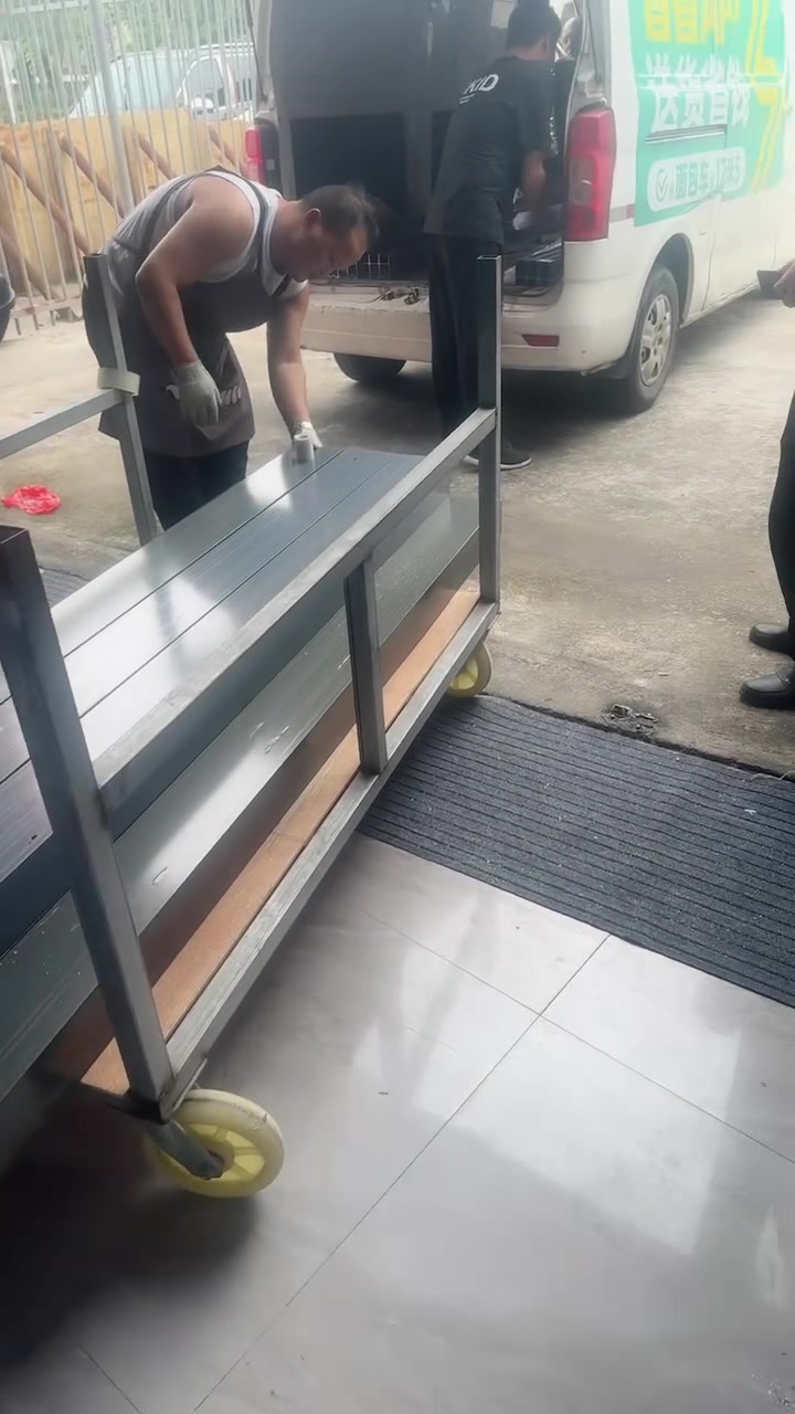 Big profile linear lamp for office and supermarket lighting. 👉WeChat/WhatsApp:+8615976039517👈


**إذا كنت صاحب هذا الإعلان وتريد حذفه لأي سبب، رجاءا أرسل رسالة إلى الدعم الفني**