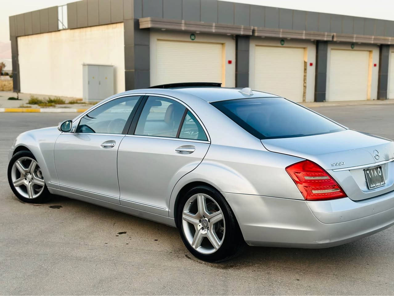 مارسیدس ساخ ساخ ٢٠٠٩ (٥٥٠)s
سڵاید  جلد و هیتەر پەردە پێشوو دوا حاسە ناو قەیسی
بێ بۆیاخ لۆک لۆکە سەیارەکە
گێڕ و مەکینەو دعمو لیدراو ساردو گەرمی بە شەرت
دەبڵەکانی مەزبووت ئیشەکات ٤ تاییەی لۆک 
سعری کۆتای ٧٥ گەڵا
***********
*********** Singapore
