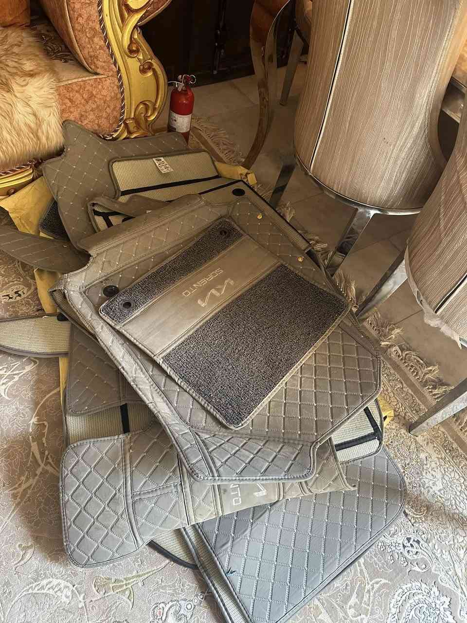 السلام عليكم
دوشمةُ جلد اصلي مختوم وأرضيات جلد اصلي مختوم سورنتو ٧ راكب كاملات هنه والتجاوي مشدود لمده اسبوع بدون اي ضرر اخذتهن ٢٣٠ الف قيم بما يرضي الله واخذهن بالحله شارع ٤٠ استفسار اتصال ***********
