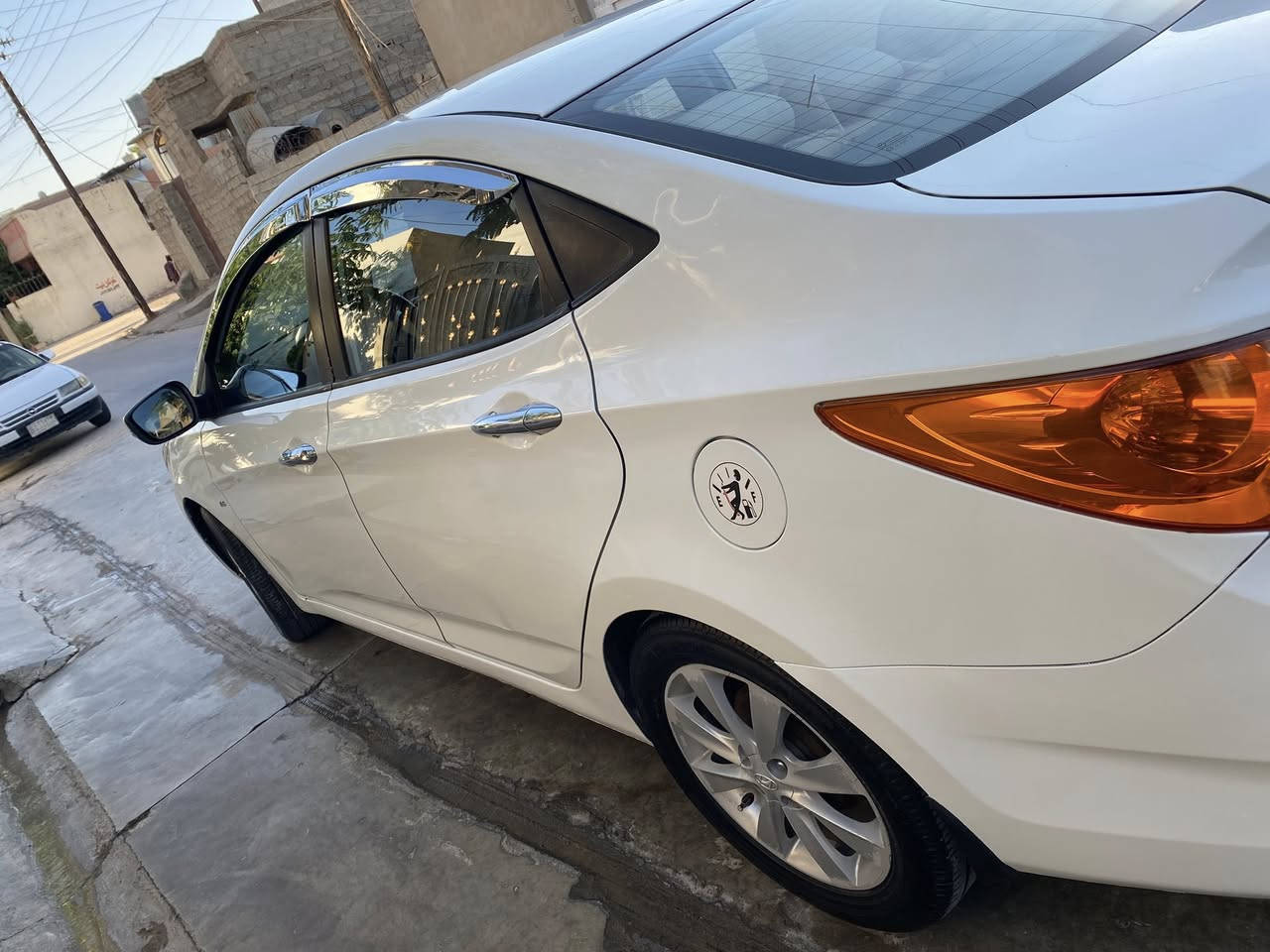هونداي اكسنت موديل ٢٠١١
مواصفات بلو
رقم سليمانية بسمي بي دفتر بنزين 
ضرر ٣قطع بارد
وكير و مكينه بشرط لا صرف و لا بخار مكينه مفتوح 
مكان سياره كركوك  سوق بنجا علي 
سعر ٩٥بي مجال 
شرط تحويل 
رقم موبايل /***********
اني مكلف بنشر خابر صاحبه

