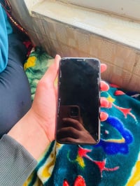 آيفون 11 • ١٢٨ • بطارية ٩٣