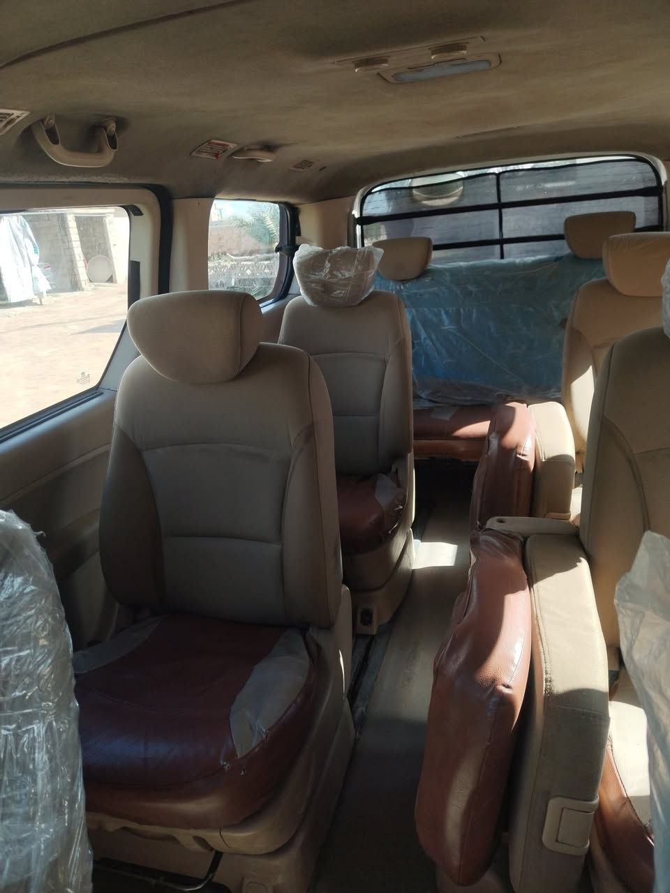 السلام عليكم مكلف بالنشر 

ستاركس 2011  مفتوح محور مسكر محرك شديته قبل 10 ايام قبق اسود كفاله عامه عدا باب وجاملق عكس السايق بدون دواخل  رقم صلاح الدين الماني السعر 153

للاستفسار الاتصال على الرقم ***********.

غير متواجد ع الفيس
