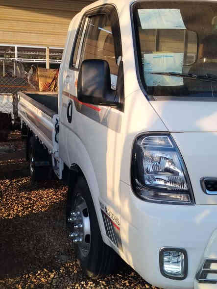 سلام عليكم للبيع كيا فحل مفتوح موديل 2021 مكفوله كفاله عامه رقم بابل مكينه جديده تبريد حداديه تخم تاير تحويره السياره جديده ونضيفه كلش السعر 168 وبيه مجال العنوان بابل قضاء القاسم للتواصل على الرقم ***********
