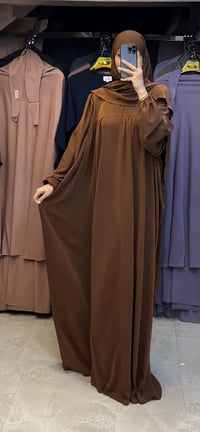 فستان شرعي • حجاب فري سايز • جملة ١٢ قطعة