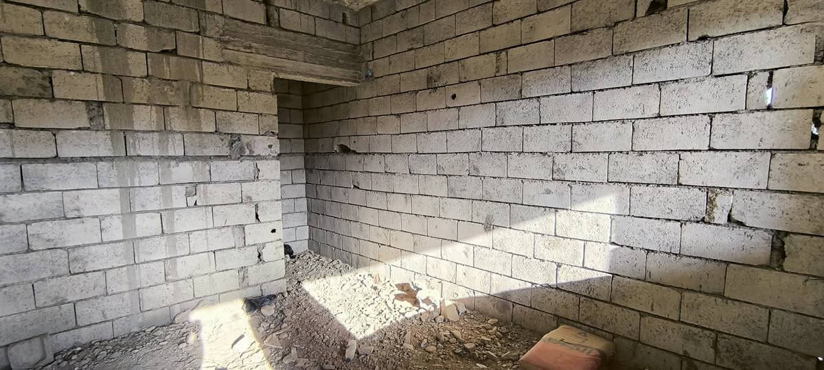 اعلان رقم (818)
هيكل زراعي طابق واحد ركن للبيع 
مساحة /160م
العنوان/قرب مدرسة شمس 
السعر/35 مليون 
-----------------------
للاستفسار اكثر مراجعة مكتب محمد الواقع في فلكة راس فرع جامع الامام علي او اتصال بالارقام التالي 
***********
***********
نستقبل كافة عروضاتكم سكنية وتجارية في كافة المناطق طوز و كركوك...
