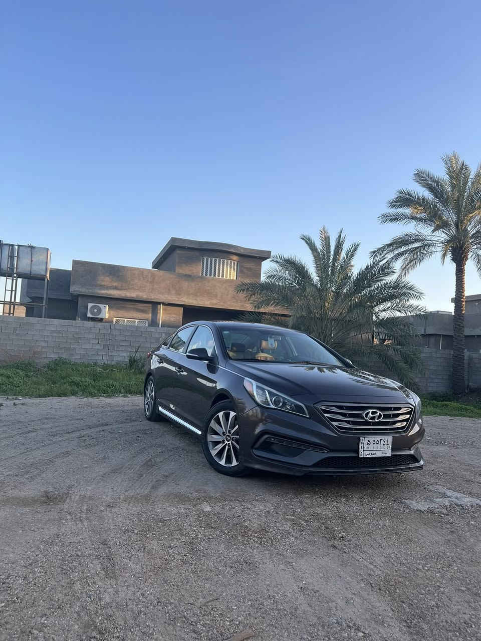 اسلام عليكم
للبيع 

سوناتا 2017 وارد امريكي 

السياره فئة sport 

مواصفاته المعروفه :شاشه /ثلال وضعيات قياده/ كشن جلد /الكشن كهربائي/ كامره دواره /حساسات وباقي المواصفات المعروفه 

محرك السياره 2400 نضيف كلش 

حداديه صدر كله عليه ادامه تخم تاير جديد سياره خير  من الله

حادثه كلش خفيف باب السائق فقط مبدل نفس الون الباقي مكفول كفاله عامه 

رقم السياره بغداد تحويل ثاني يوم 

مكان السياره الانبار 

السعر: 130 

الرقم :***********
