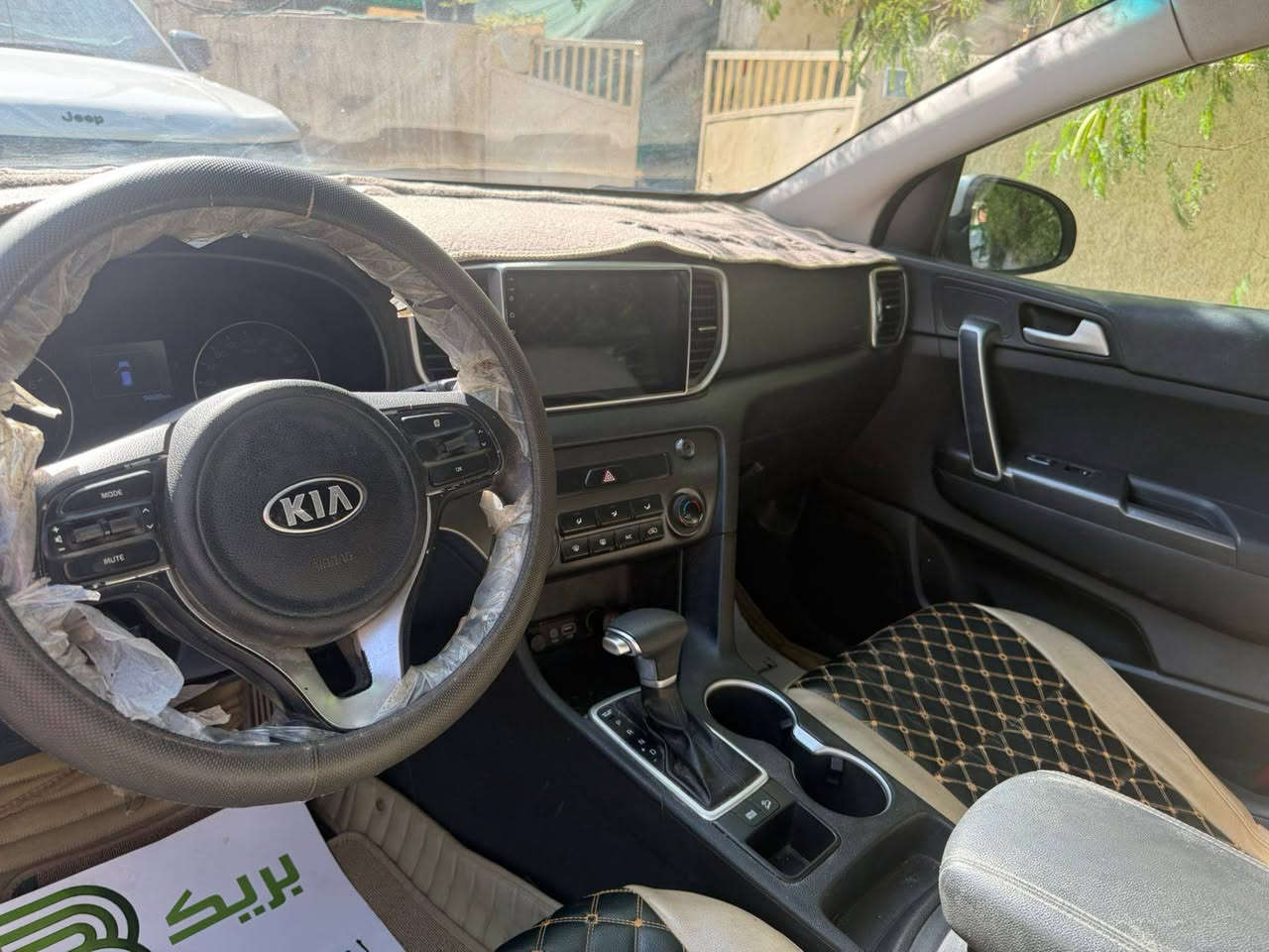 سبورتج خليجي بدون حادث رقم بغداد موديل 2017 لون سلڤر ماشية 94 مكانها بغداد المنصور السعر 160 ورقة وبيها مجال ‏‪***********‬‏ مكلف بالنشر ممتواجد بالفيس
