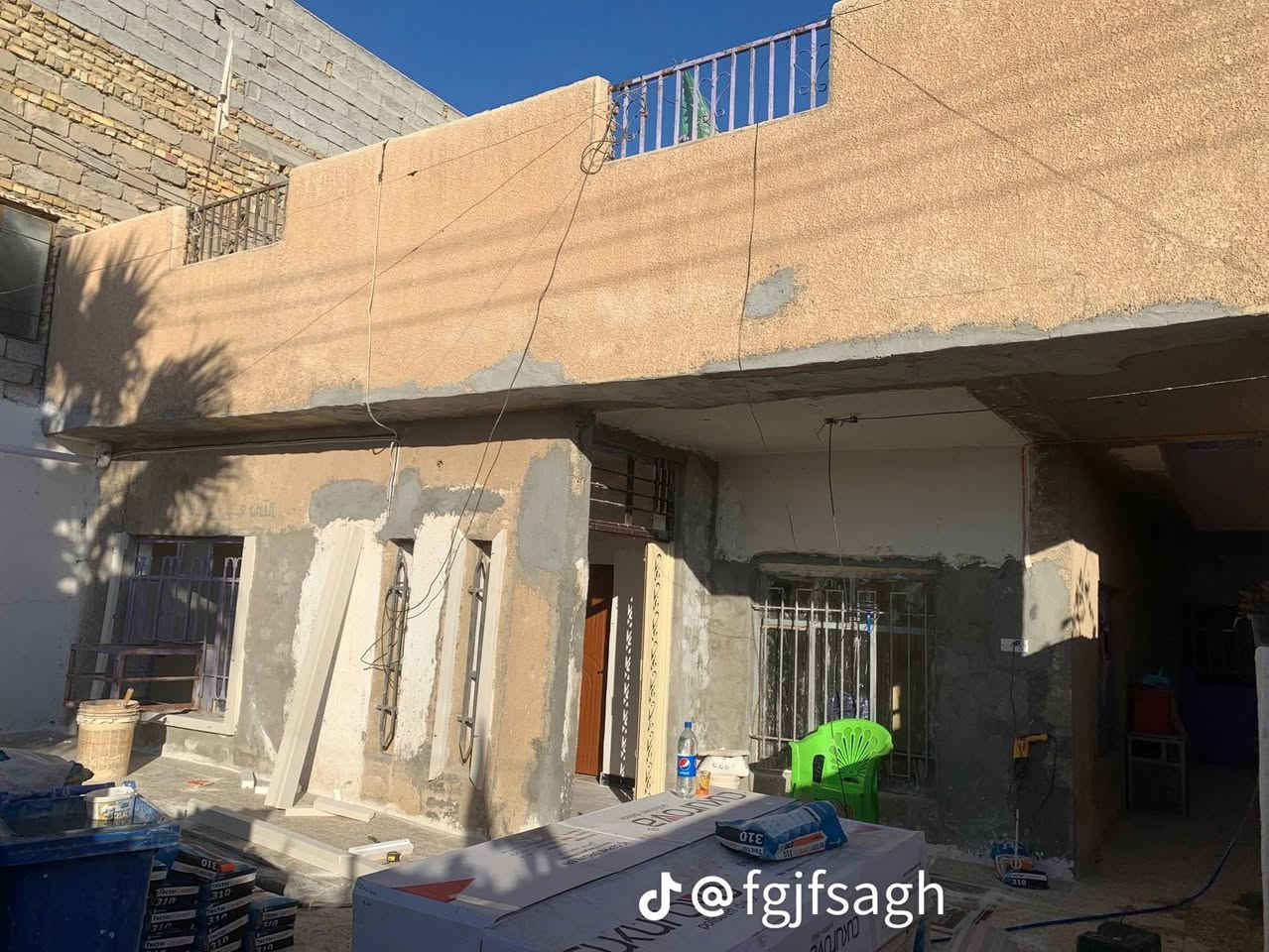 سلام عليكم تغليف الوجهات الفوم التركي معه صبغ دخل وخارج 
صبغ جبس صبغ بيوت داخل وخارج ***********وتساب
