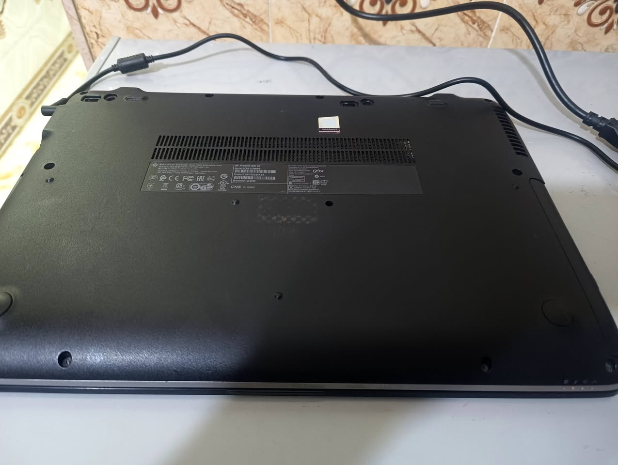 حاسبة hbنضيفةكلش شغالة فول HDللبيع السعر 250بطاريةجيدةالشراي اتصل على رقم الهاتف ***********
