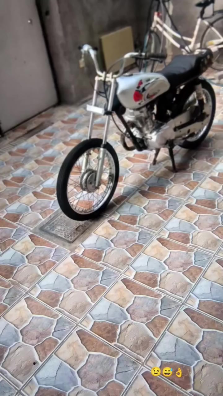 سلام عليكم دراجه ايراني ادوات كفاله من السرقه للبيع محرك نامه السعر ٥٢٥بيه مجال محرك نامه اصلي ما مفتوحة  ***********
