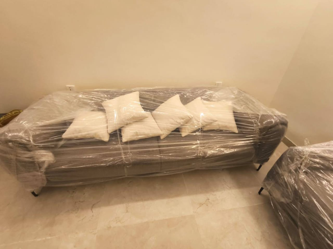 تخم تركي 8 مقاعد جديد غير مستخدم 
السعر مليون 
العنوان بغداد الغزالية


**إذا كنت صاحب هذا الإعلان وتريد حذفه لأي سبب، رجاءا أرسل رسالة إلى الدعم الفني**