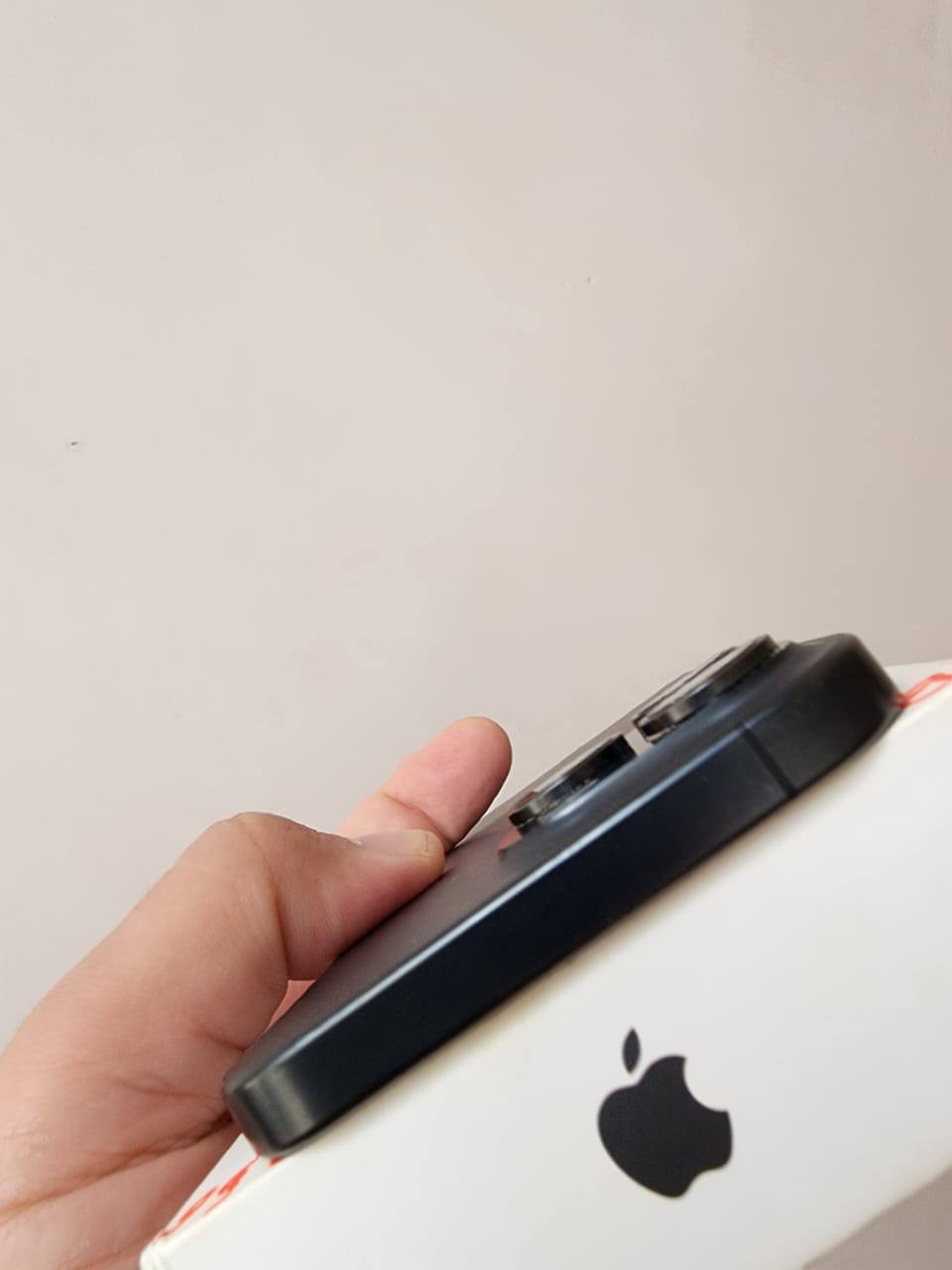 سامسونج اس 24 الترا تيتانيوم
اذكره 256 

رام 12+12=24 

مكفول من فتح وصيانه 

سعره 900 نهايته  

مكاني بابل  توصيل ماكو 

اتصال فقط ما موجود على نت 

***********
