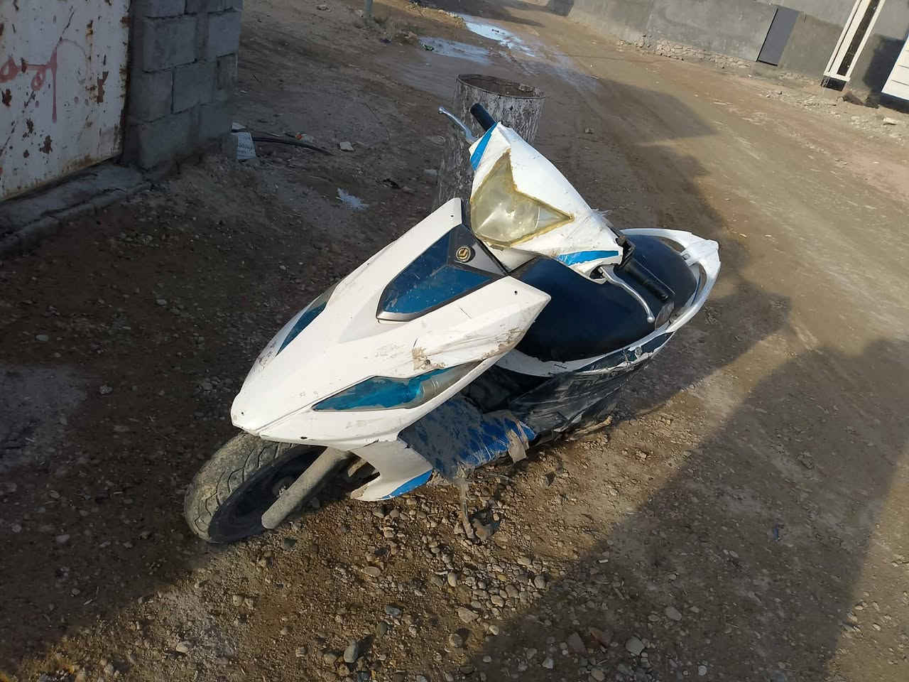 سلام عليكم
موطور سايم للبيع كهربائيات كلها شغاله عالي ناصي اشاير محرك نضيف سعر ٣٥٠ وبي مجال ***********
