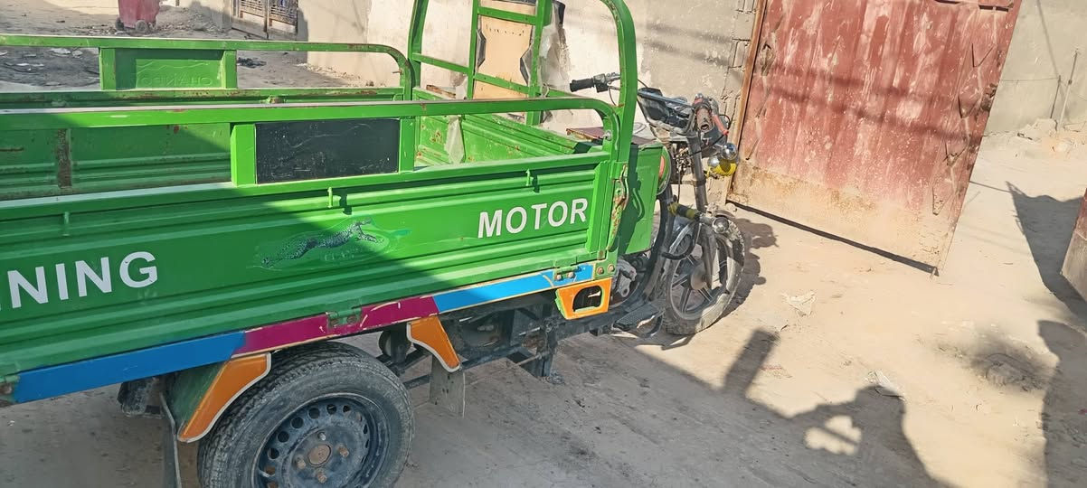 سلام عليكم ستوته للبيع صقر موديل 2021 
اوراق اصولي مليون ونص وبيه مجال بيك خير ودلل الي شراي يتصل هاذه رقمي ***********
مكاني في الشوملي
