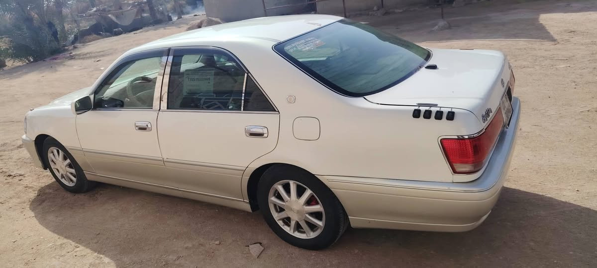 ملكه موديل 2001 أصل رقم سليمانيه دولي بسمنه امداور ثاني يوم مكفوله من گصه ونقل جثه وكافه العيب الشرعي تبريد ثلج ٣ دكم برده خلفيه استيرن كهربائي محرك ديفور الجبير كير ومحرك مكفول السعر 130 وبيهه مجال قليل حك الجيه العنوان ديوانية قظاء الشنافيه رقم ت ***********
