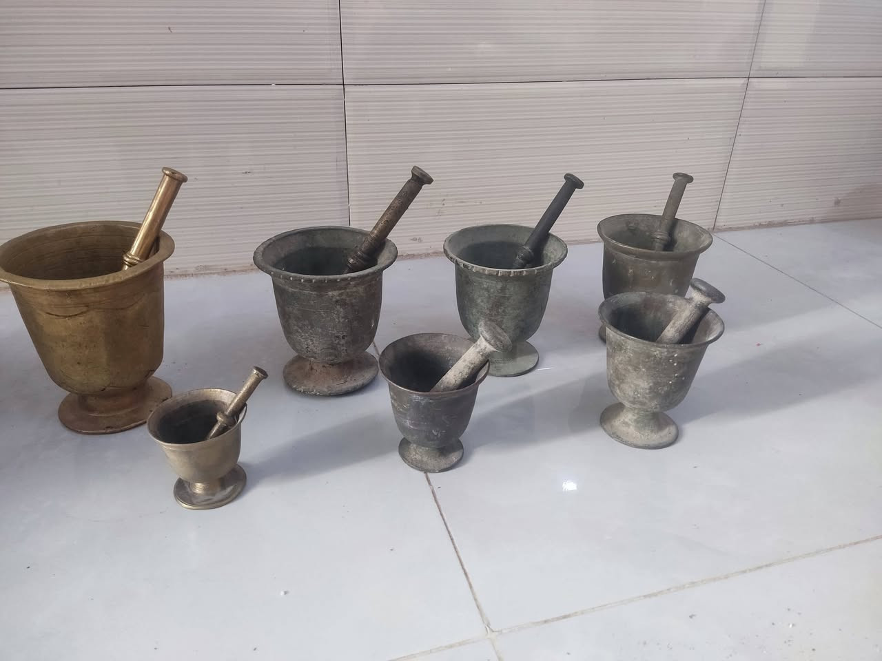 نحاسيات وقوراي وهوانات شمع دان دلال لاستفسار مراسله الصفحه يوجد توصل للمحفضات


**إذا كنت صاحب هذا الإعلان وتريد حذفه لأي سبب، رجاءا أرسل رسالة إلى الدعم الفني**