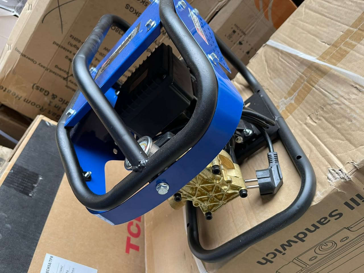 توفر فاره غسل PREKSAED 
ماركة بركسايد الالماني الاصليه الملف النحاسي الوزن الثقيل 
 عربانه حديد متحركة مع كامل الملحقات 
متوفر توصيل بغداد وكافة المحافظات 

السعر ٧٥ مع التوصيل


**إذا كنت صاحب هذا الإعلان وتريد حذفه لأي سبب، رجاءا أرسل رسالة إلى الدعم الفني**