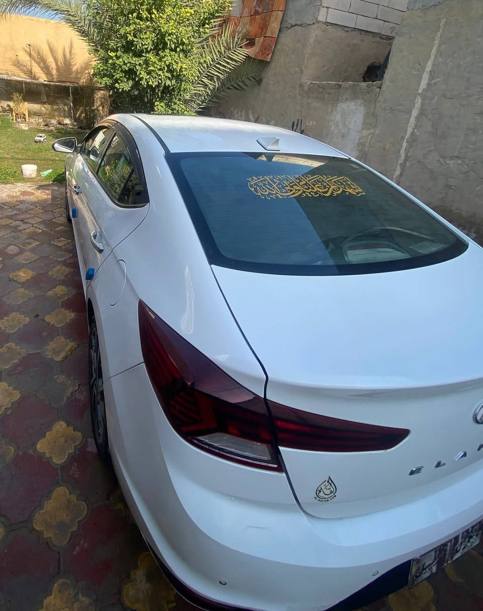 النترا 19 خليجي رقم اربيل محرك2000
فتحه /شاشه
ماشيه 155 الف
تبريد قطعتين امامي خلفي
بيها فقط باردات ثنين والباقي كفاله 
السعر 141 قفل
***********
