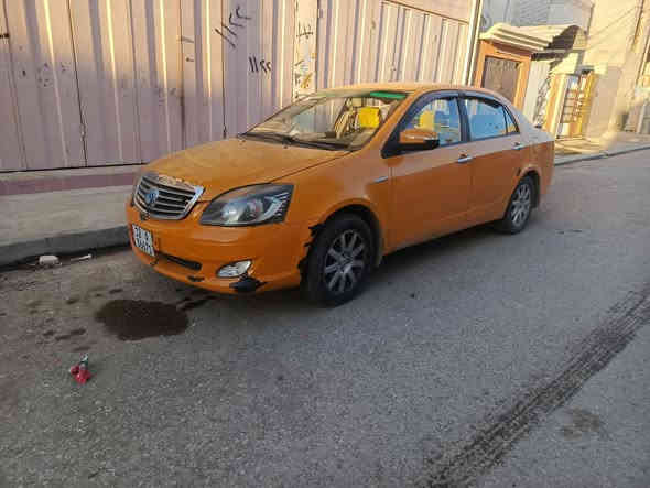 للبيع جيلي موبل 2012 محرك كير شرط هيئة غرامه صفر سنويه لي 29 دعاميه اماميه بس الصبغ طايح من الغسل ما بيها شي سعر 45 بيها مجال تفاصيل عالرقم ***********,,,,***********
