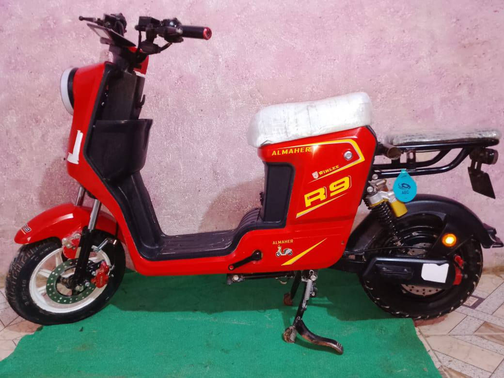 دراجه شحن للبيع ار 9 السعر 450 الشراي يتصل ***********
