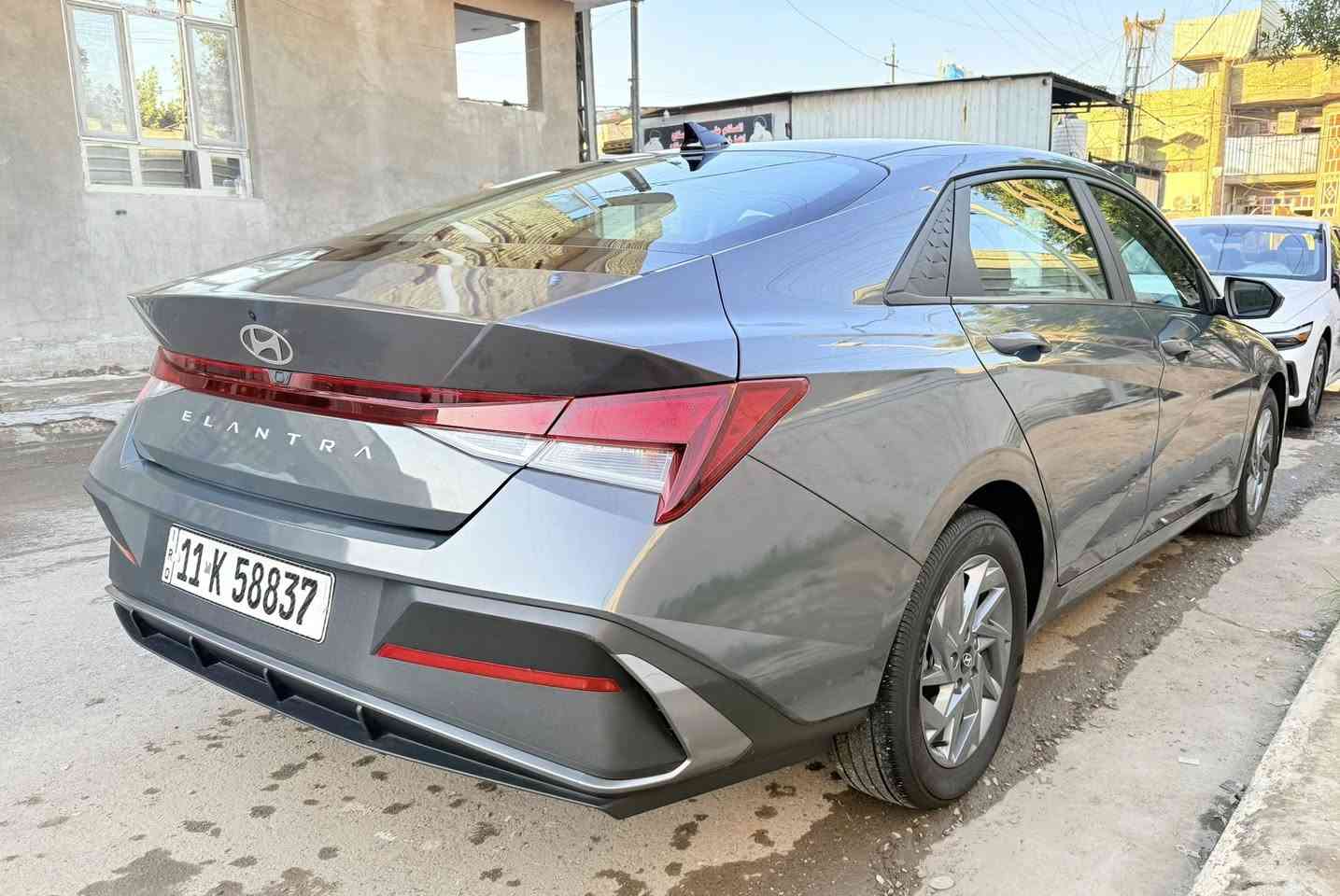 سلام عليكم

للبيع النترا  موديل 2024

رقم بغداد بأسمي ماشيه 27 لف 

ضرر السيارة ￼ بنيد مفتوح ￼￼اجه ويه￼ السيارة صلحته بارد 

بدون تبديل ليبل واحد بدون صبغ

بدون ايرباك رقم شاصي وصور الحادث موجودة بل منشور￼

مواصفات السياره

تحكم استيرن جهتين

شاشه كبيره كامره دوار

تحديد مسار 

رادارات جانبيه وخلفي امامي

ابواب بصمه درحيب تبريد بيانو 

تشغل عن بعد 

بصمه فتح

مكان السياره بغداد رصافه

اتصال على هذا الرقم *********** وبي واتساب
