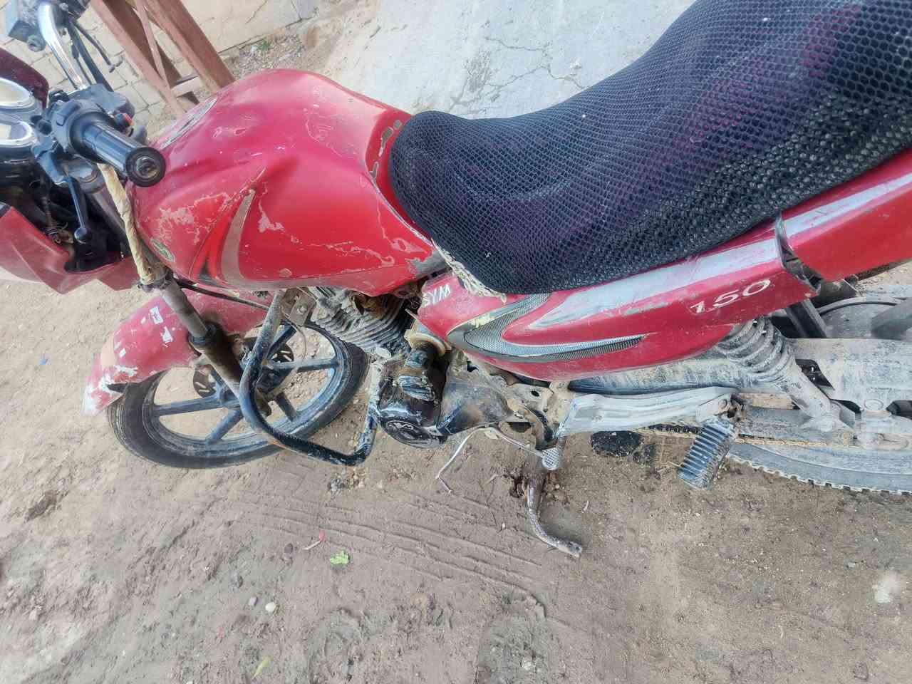 سلام عليكم ورحمة الله وبركاته 
اخوان دراجه نوع سايم🚴三
موديل 2017 
نضافة حلوه مثل ما موضحة 
سعر300 
للاستفسار ***********// /***********
ادمن وافق
