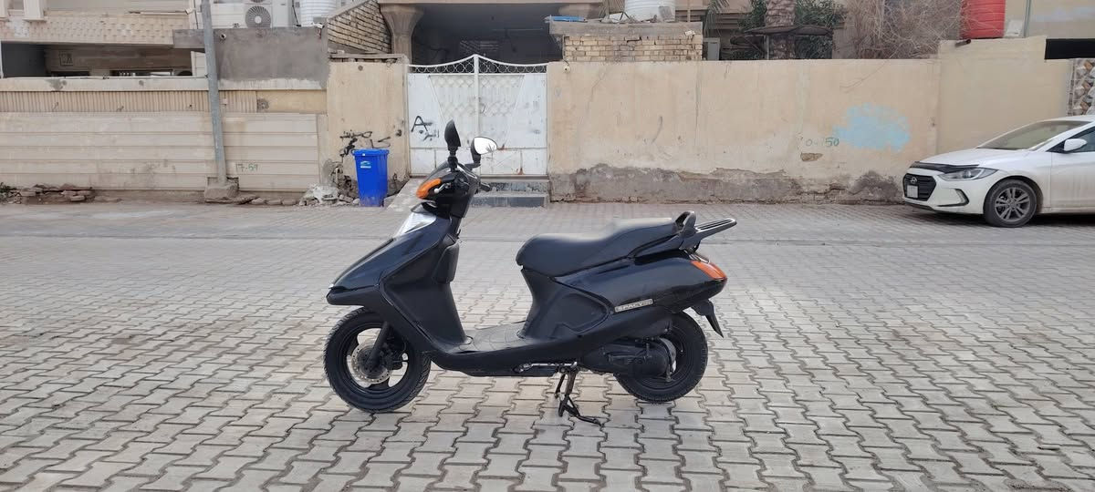 سلام عليكم دراجة سبيسي يباني كفرات اصلي كبريتر اصلي قفل ستيرن قفل جنطة شغالت  سلف هندر شغلت شلعه ومعدل  . 
اشاير شغالت  تيرات جددد. 
مكان كوت مستشفى الزهرة. 
(***********) 
(سعر الدراجه اتصال علئ الرقم الهاتف ودلل.)
