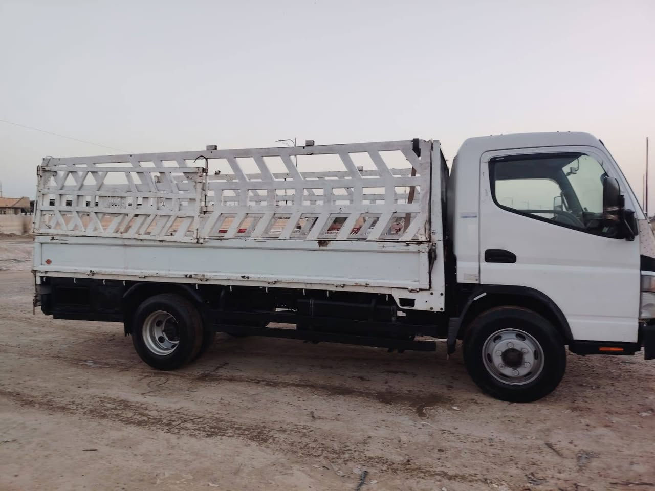 سلام عليكم ورحمة الله وبركاته مكان بغداد شعله السعر 160
***********
