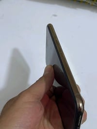 جهاز   iphone xs max  جهاز حلو بس نسيت الرمز وقفل ايكلود وماحصلت شخص ي...