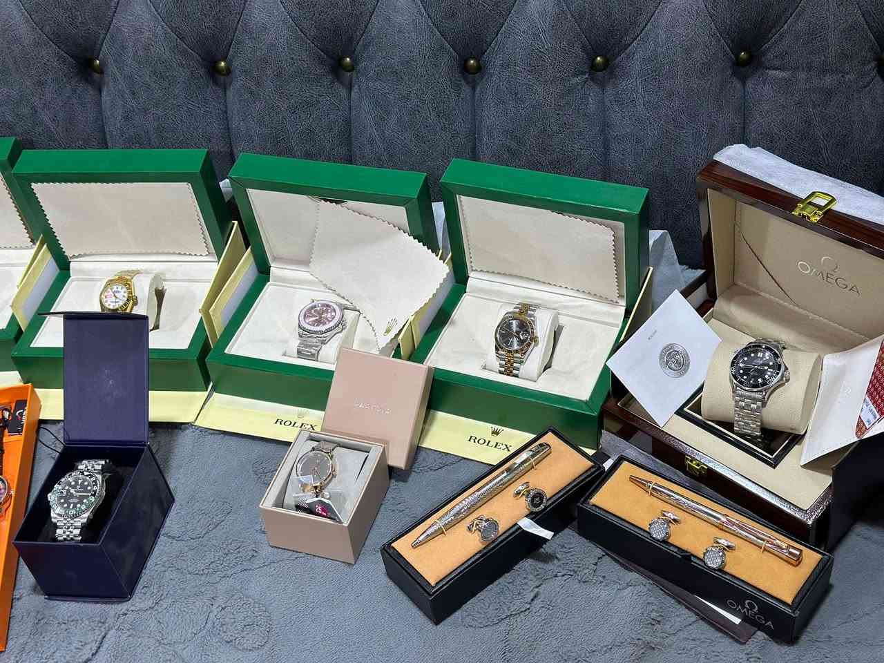 ً
بيع شلع فقط الي على باب الله يخدمنه
قطع امزون 
13 ساعه سوبر ماستر 
11 نضاره ماستر 
اكثر من 20 قطعه مختلفه بين جنط ومحافض 
وسوارات ماستر
26 ساعه كوالتي عالي سناتر شغاله
40 نضاره مشكل
موجود تصوير فديو داخل الصفحه


**إذا كنت صاحب هذا الإعلان وتريد حذفه لأي سبب، رجاءا أرسل رسالة إلى الدعم الفني**