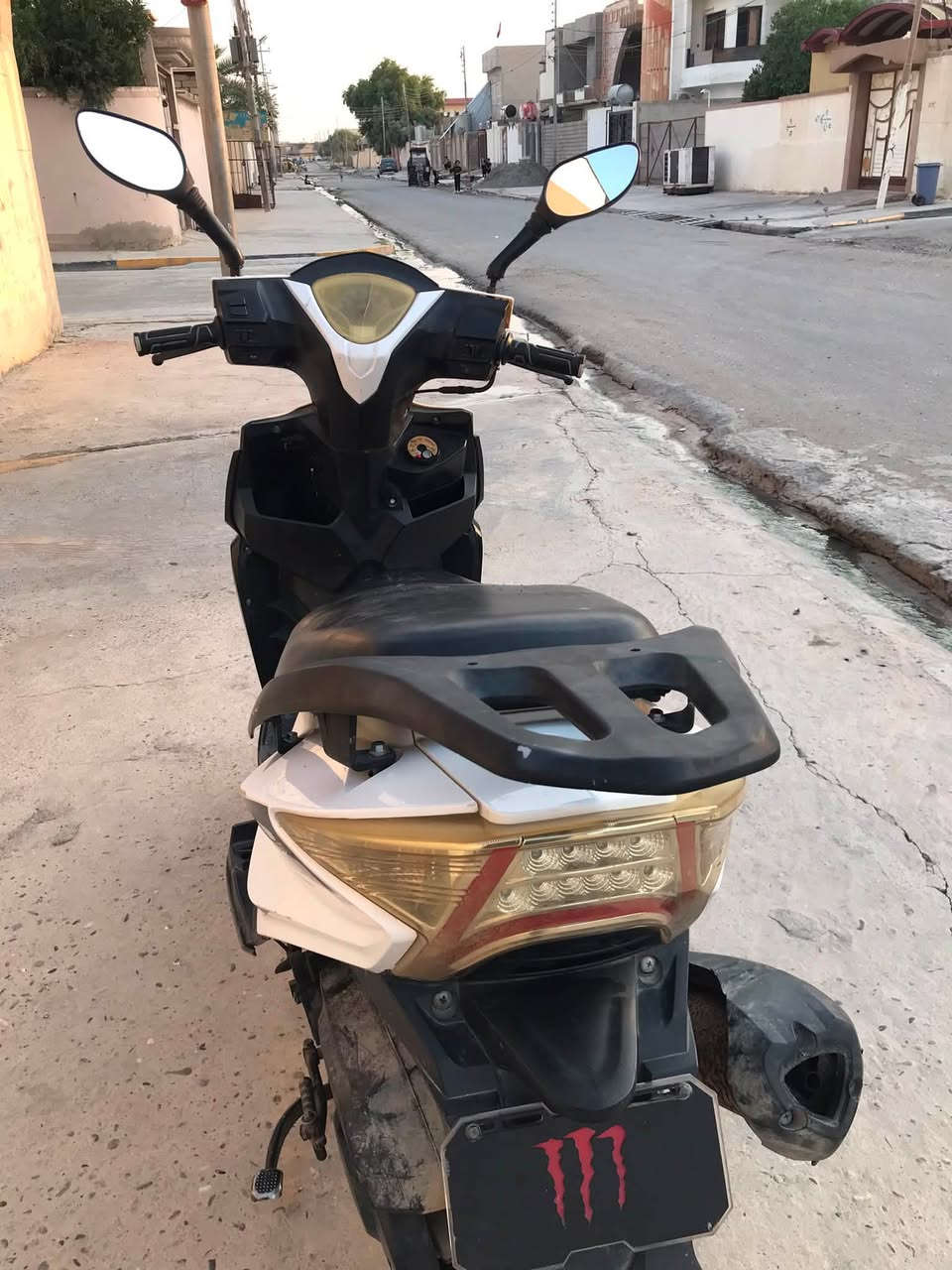 هذا الماطور للبيع وسعر ٣٥٠ وبيه مجال ***********
