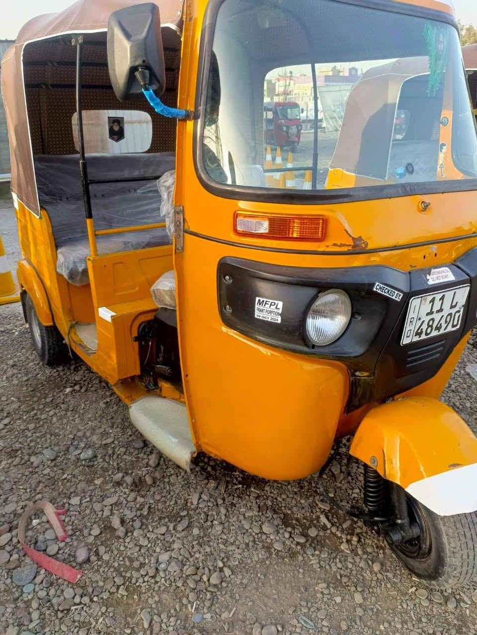 تكتك للبيع موديل 2019شهر 12 رقم انكليزي مكفوله كفاله عامه من عده بيه طخه بسيط بالغد السعر 6250 وبيه مجال مكاني الشعب شارع الصحه ***********
