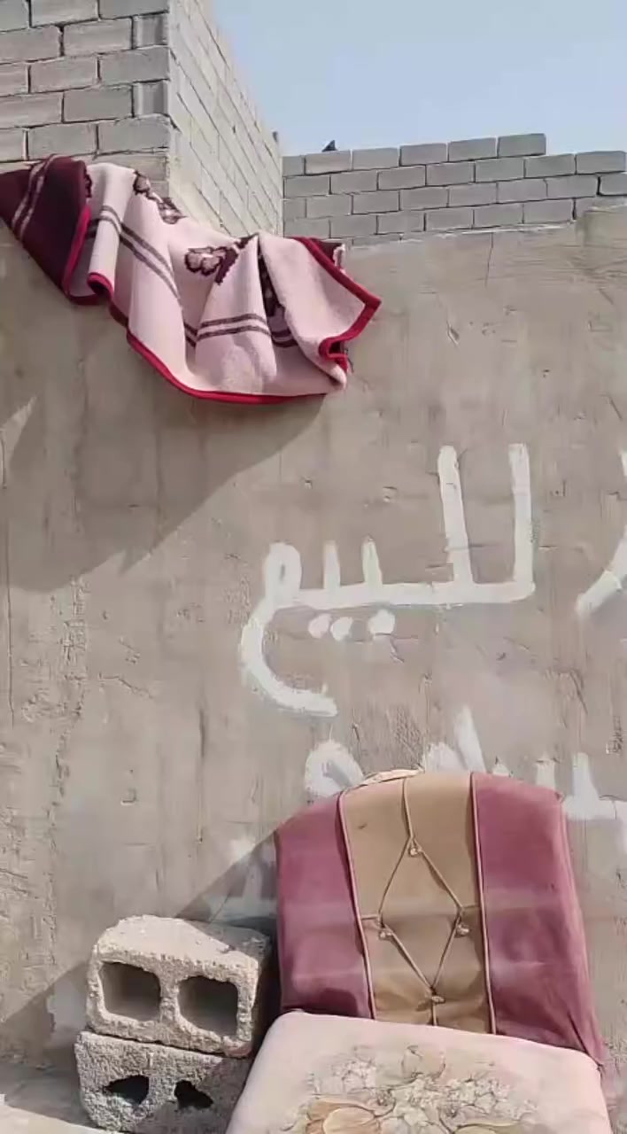 السلام عليكم بيت ١٠٠ متر سند 25 
عنوانه شارع المشروع قريب المستوصف 
سعره ٢٩ وبي مجال قليل ***********
