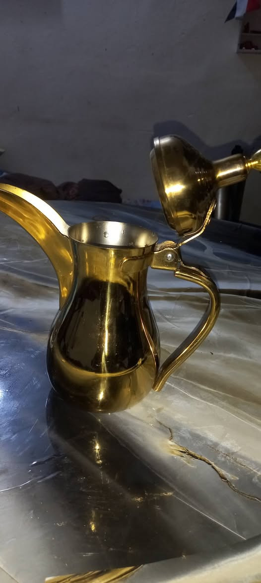 السلام عليكم عندي هي الدله نحاس ثقيل حديثه للبيع مكاني بغداد


**إذا كنت صاحب هذا الإعلان وتريد حذفه لأي سبب، رجاءا أرسل رسالة إلى الدعم الفني**