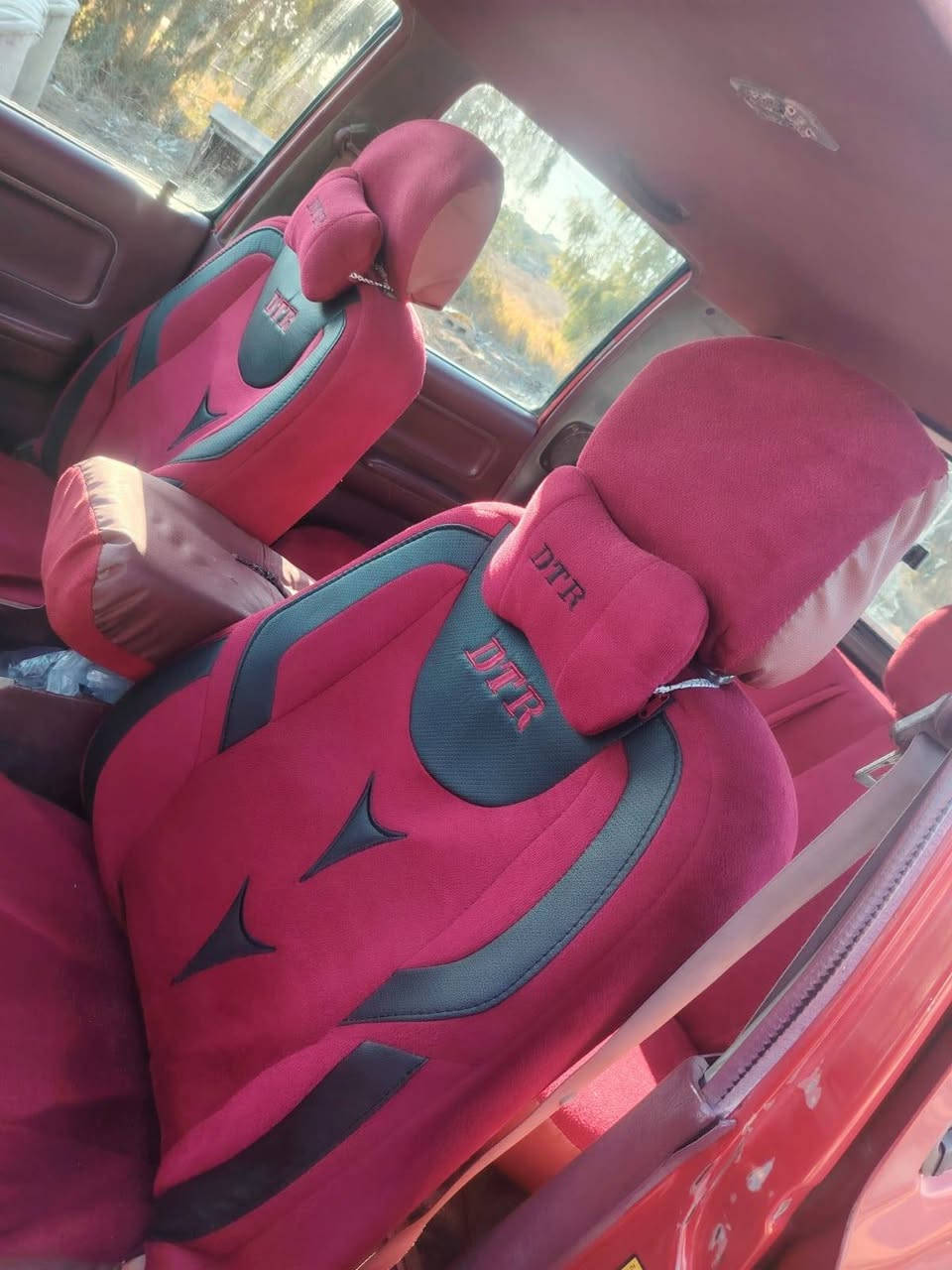 السلام عليكم
للبيع او المراوس 
دير 2011

رقم واسط
محرك كير
مكفولات
صدر امامي خلفي نضيف
بيهه قطع صبغ
جام اوتوماتيك
السعر ٥٥ وبيهه مجال
مكان سياره
ديالى كنعان
للاتصال ***********
***********
