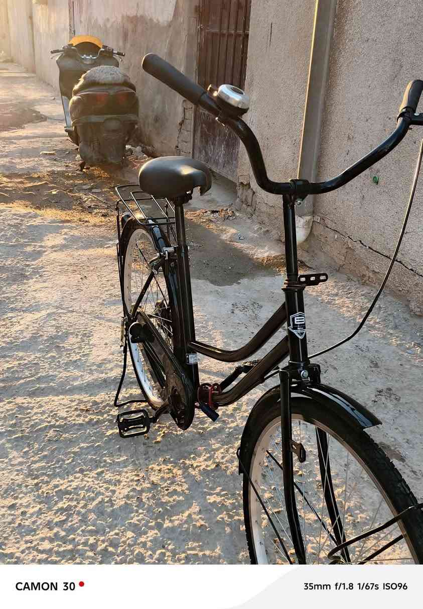 السلام عليكم بايسكل بناتي للبيع مكاني بغداد الزعفرانيه السعر 90 وبي مجال للطيبين تواصل خاص رقم ***********
